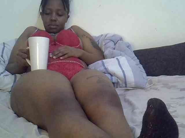 Sweetass24 webcam