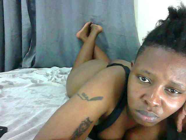 Sweetass24 webcam