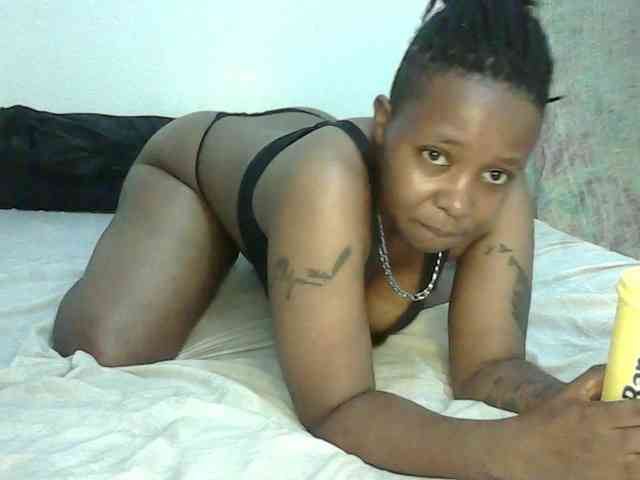Sweetass24 webcam
