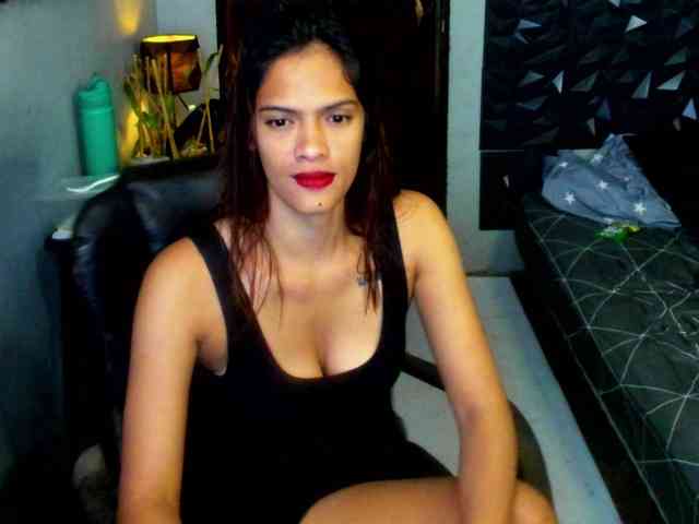 Rochellebones webcam