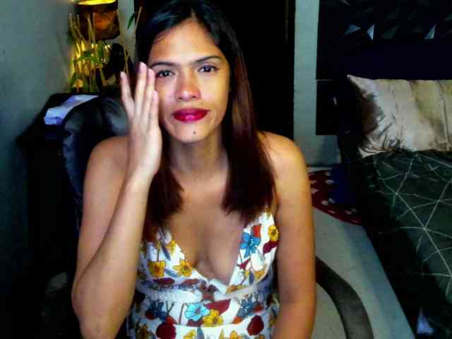 Rochellebones webcam