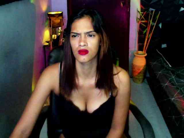 Rochellebones webcam