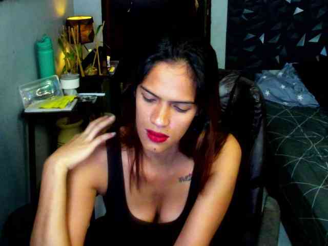 Rochellebones webcam