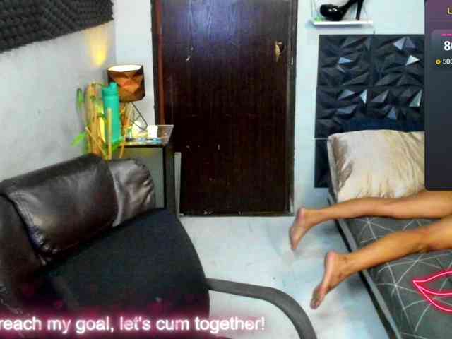 Rochellebones webcam
