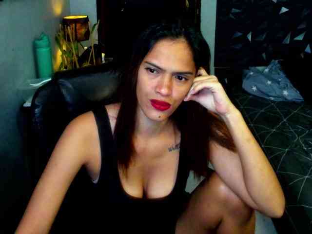 Rochellebones webcam