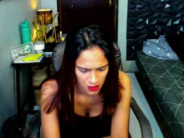 Rochellebones webcam