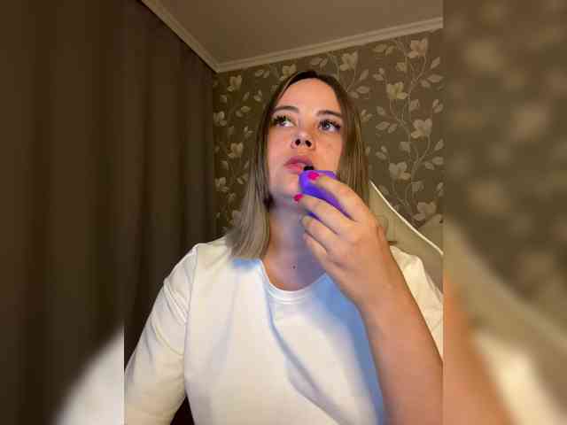 MissAlina_ webcam