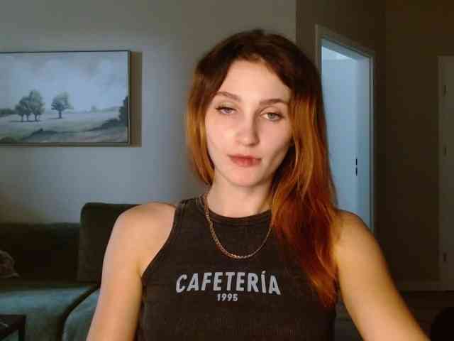 CarmelinaDesire webcam