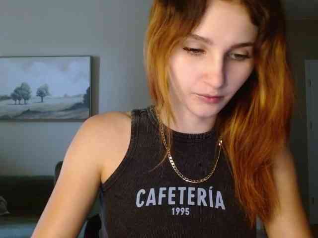 CarmelinaDesire webcam