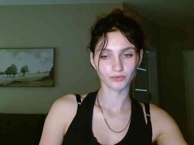 CarmelinaDesire webcam