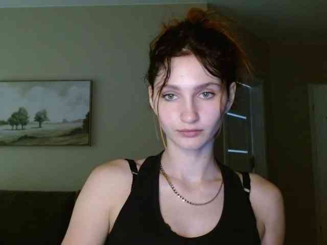 CarmelinaDesire webcam