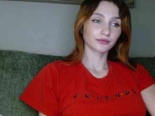 CarmelinaDesire webcam