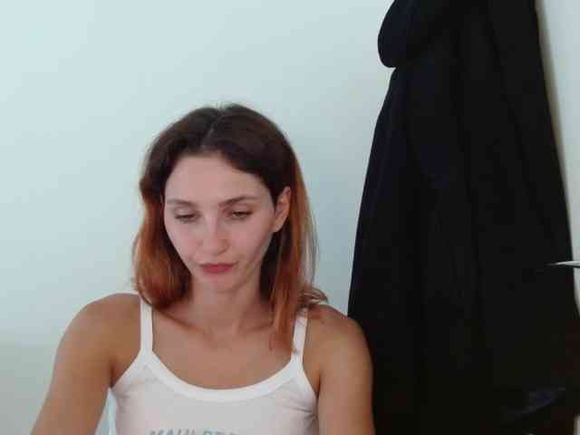 CarmelinaDesire webcam