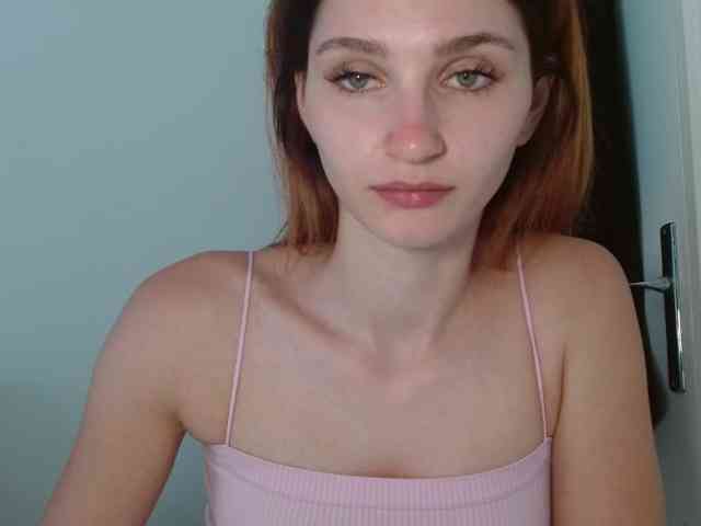 CarmelinaDesire webcam