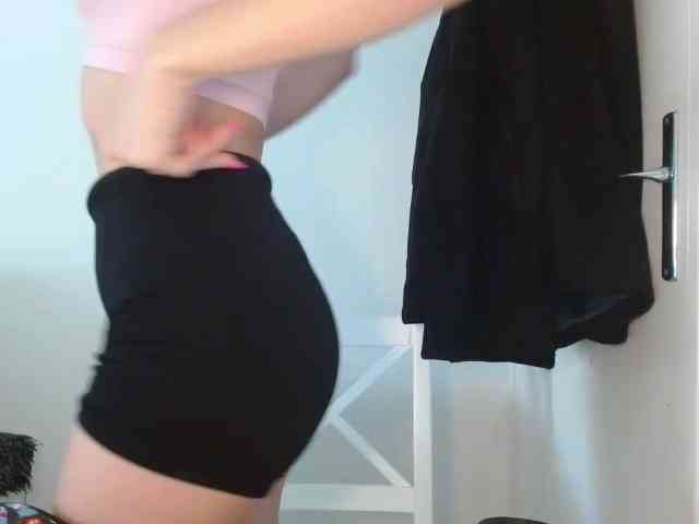 CarmelinaDesire webcam