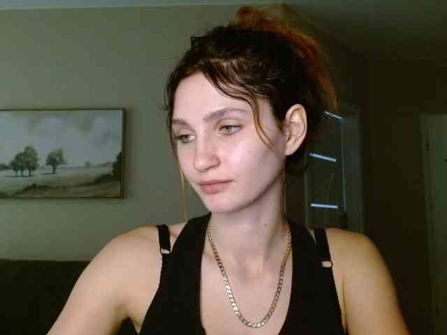 CarmelinaDesire webcam