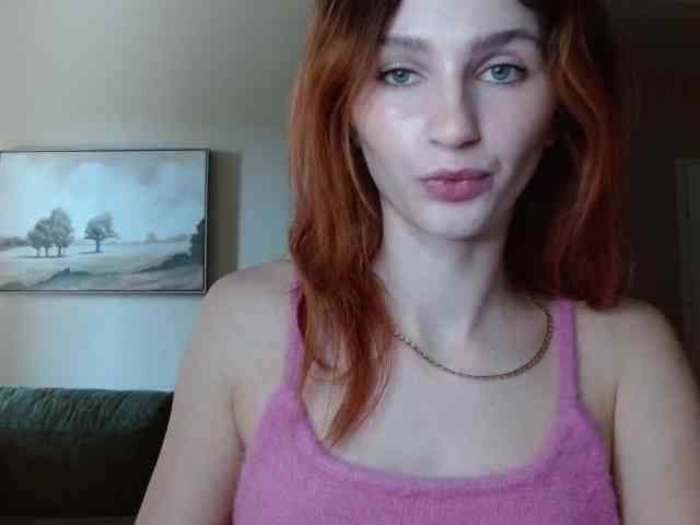 CarmelinaDesire webcam