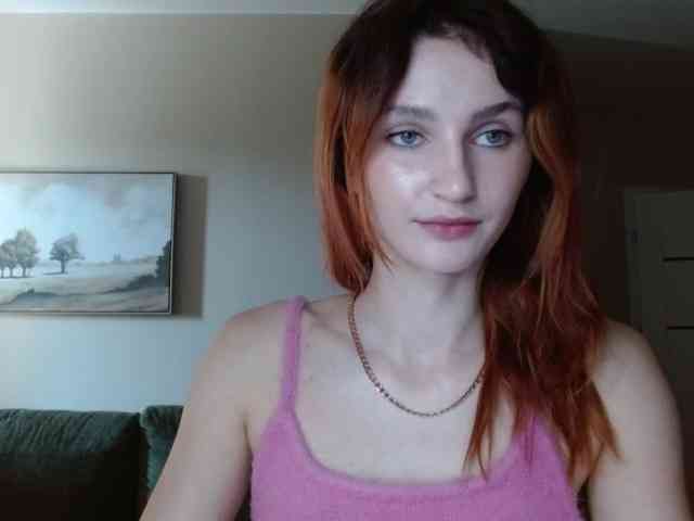 CarmelinaDesire webcam