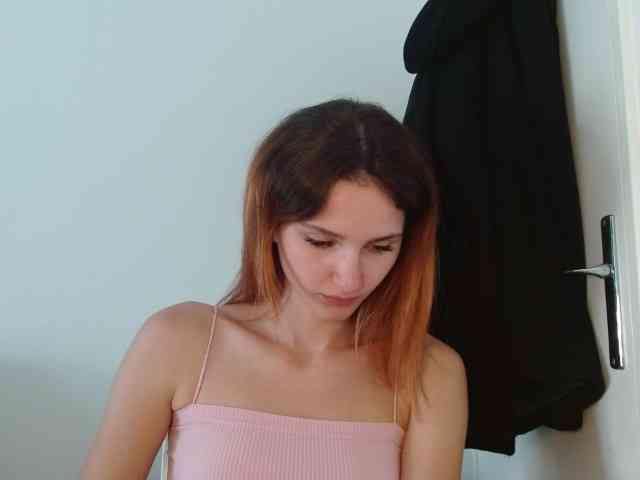 CarmelinaDesire webcam