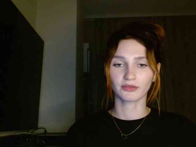 CarmelinaDesire webcam