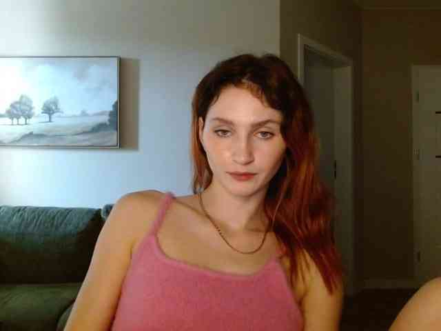 CarmelinaDesire webcam