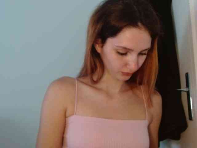 CarmelinaDesire webcam