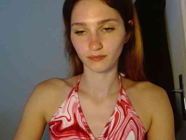 CarmelinaDesire webcam