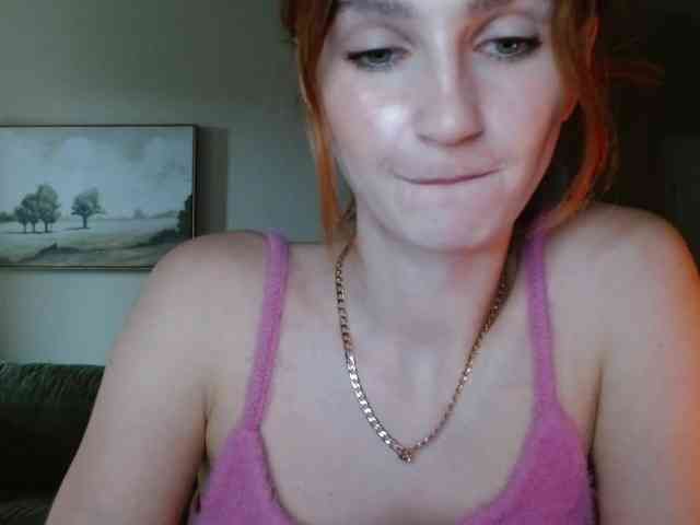 CarmelinaDesire webcam