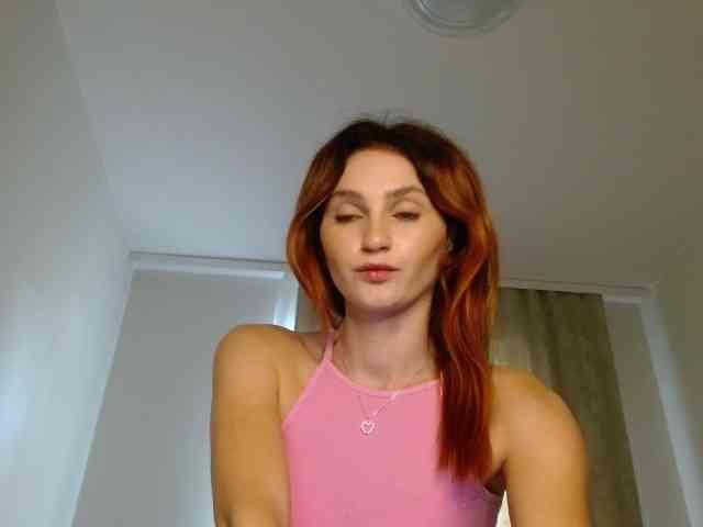 CarmelinaDesire webcam