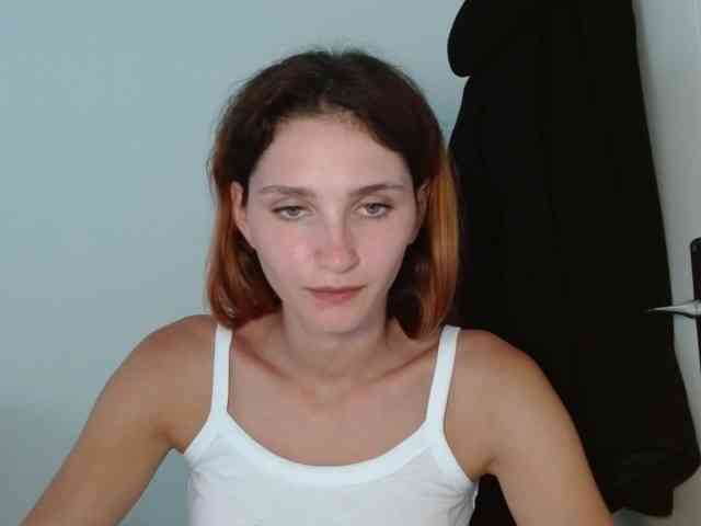 CarmelinaDesire webcam