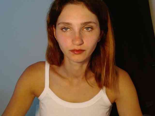 CarmelinaDesire webcam