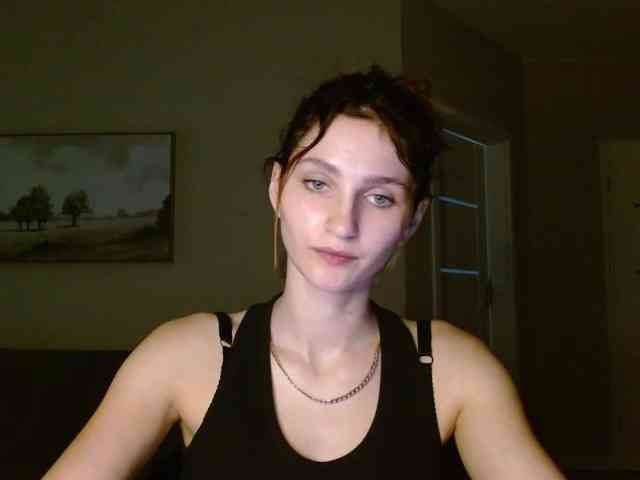 CarmelinaDesire webcam