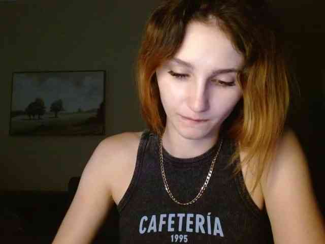 CarmelinaDesire webcam