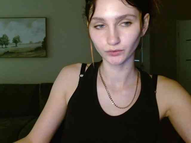 CarmelinaDesire webcam