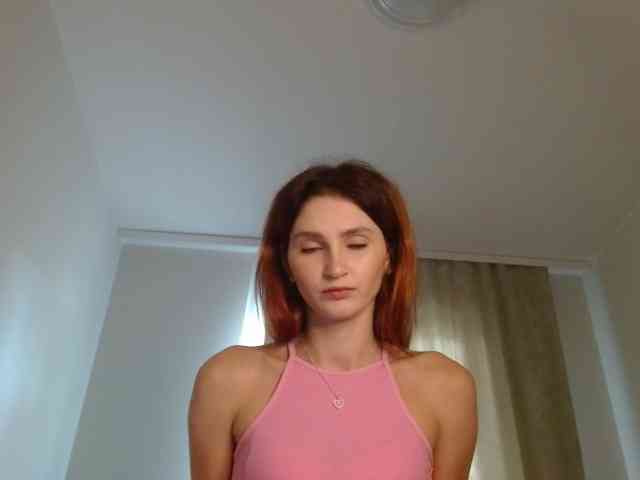 CarmelinaDesire webcam