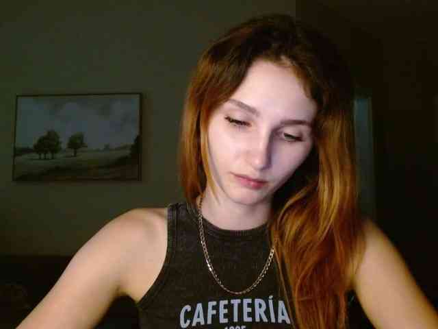 CarmelinaDesire webcam