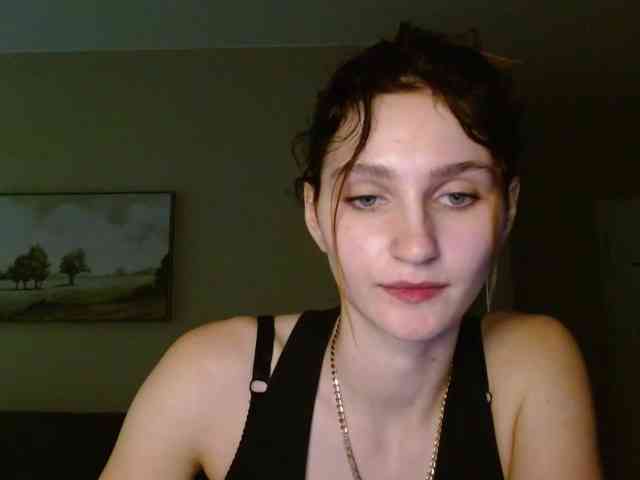 CarmelinaDesire webcam
