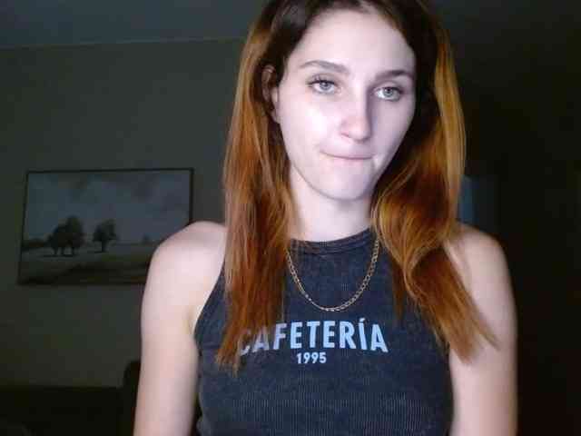 CarmelinaDesire webcam