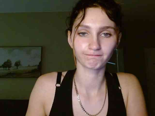 CarmelinaDesire webcam