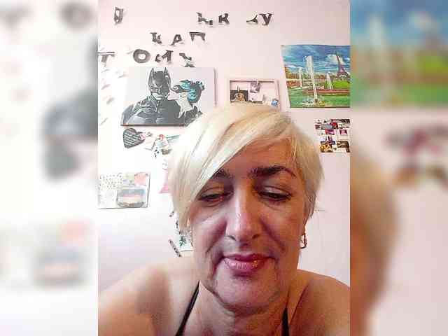 DearLady webcam