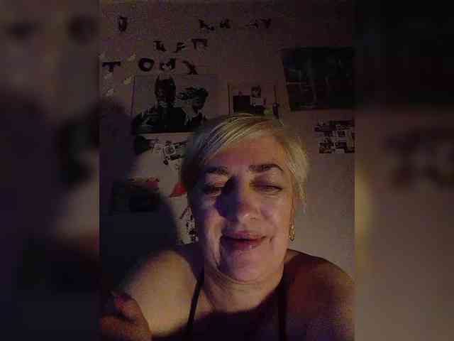 DearLady webcam