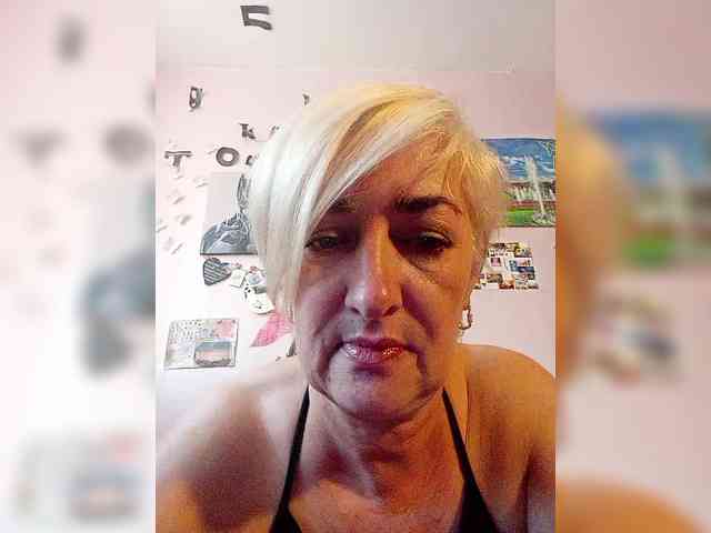 DearLady webcam