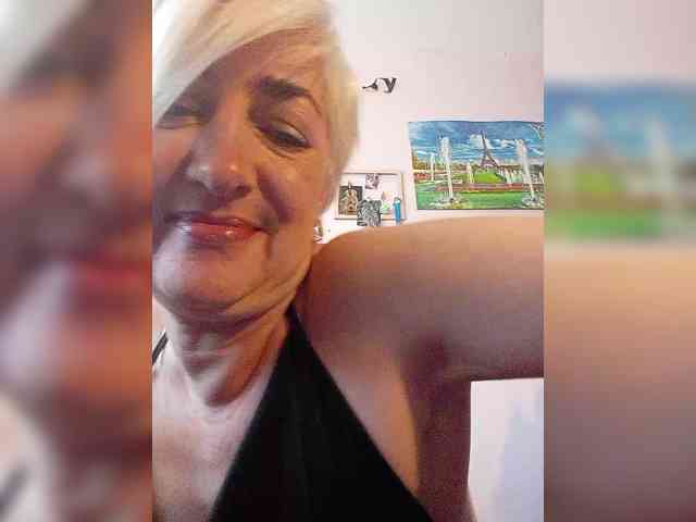 DearLady webcam