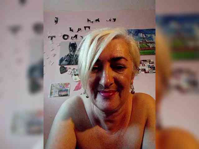 DearLady webcam
