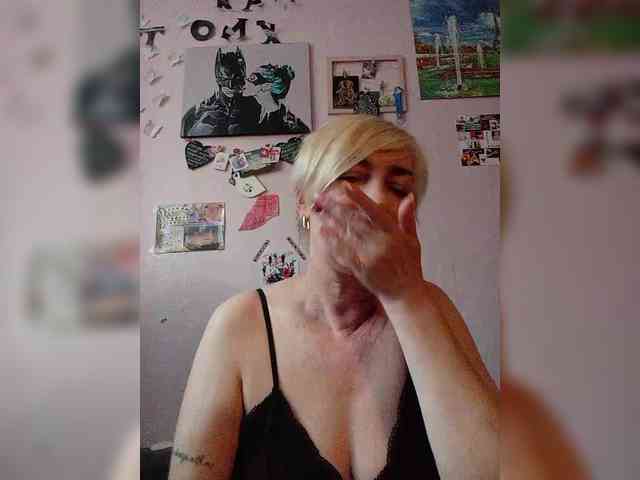 DearLady webcam