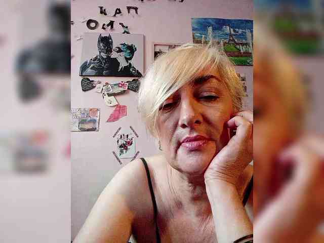 DearLady webcam