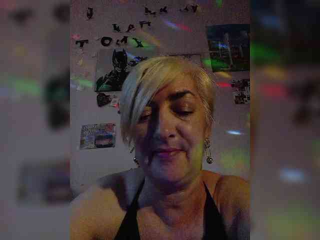 DearLady webcam