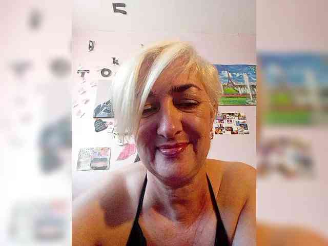 DearLady webcam