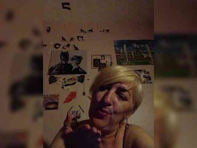 DearLady webcam