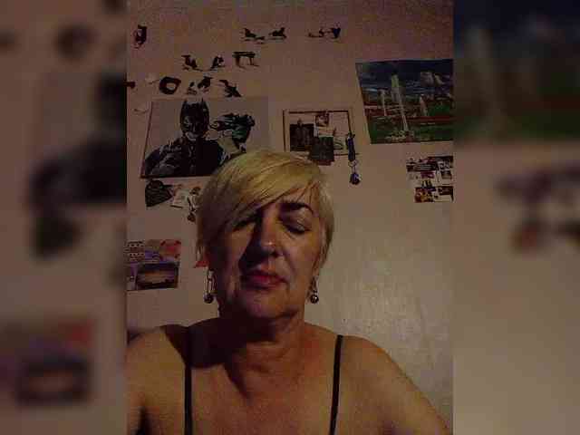 DearLady webcam
